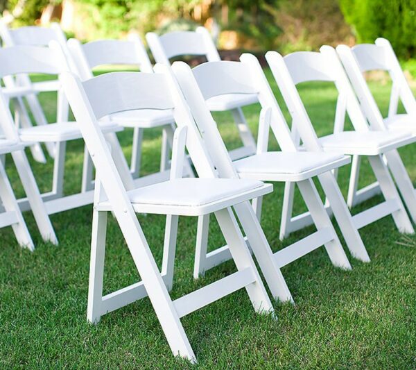 Chaise wedding blanche